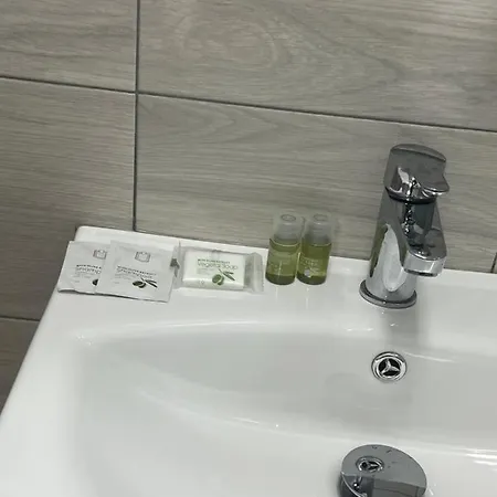 招待所 Ali Baba 斯培西亚